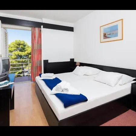 Room In Guest Room * Jelsa